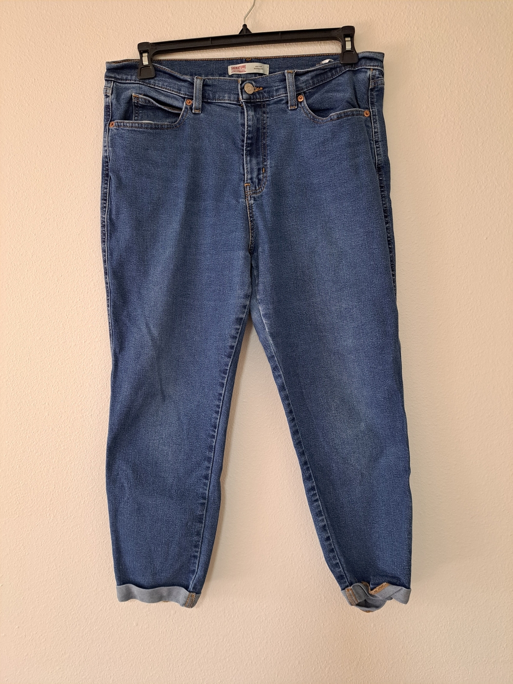Relaxed Boyfriend Jeans in Medium Blue